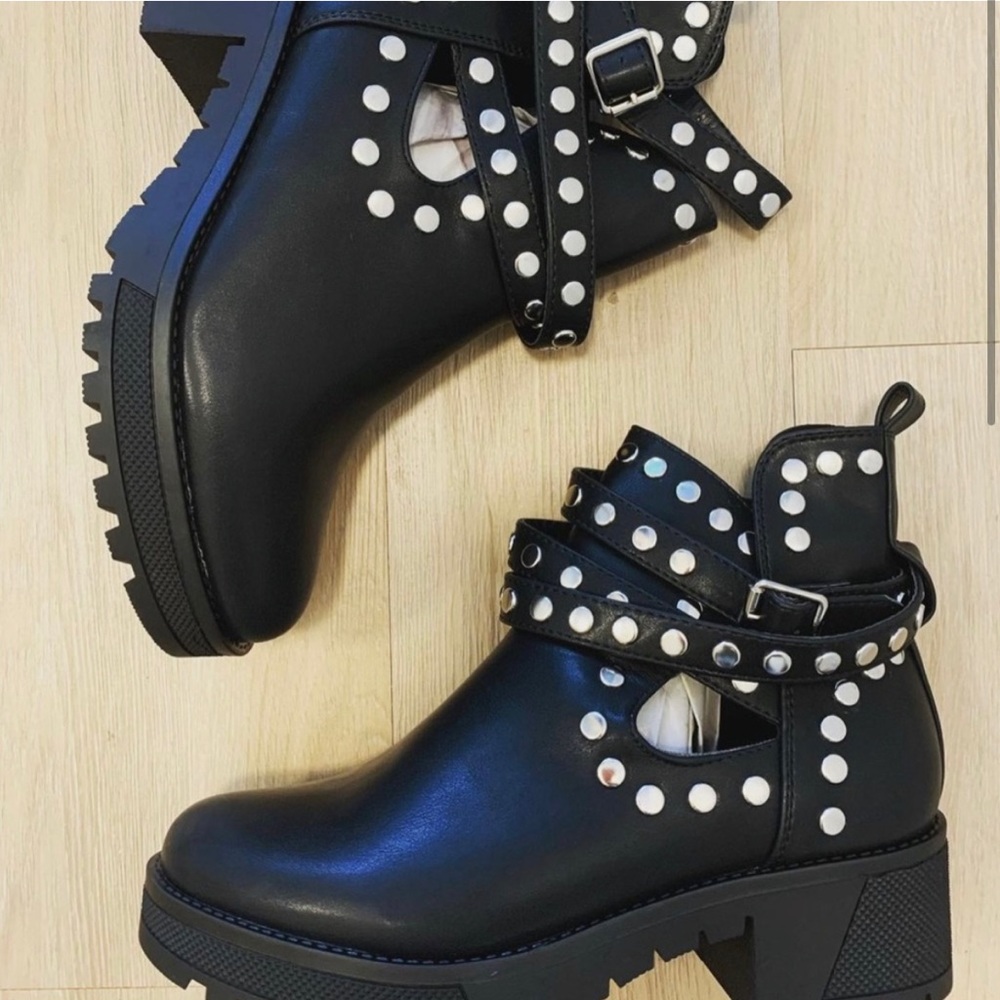 Studded Ankle Book {{NEW}}